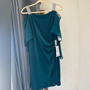 Macy’s green sleeveless cocktail dress